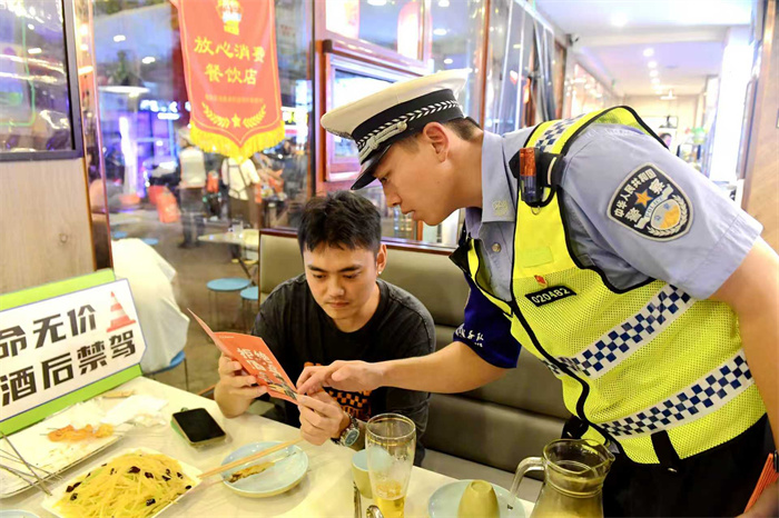 青岛交管全方位整治交通安全隐患筑牢安全基石